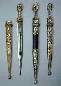 Большие охотничьи ножи, развитие современного охотничьего ножа, особенности его конструкции и назначения