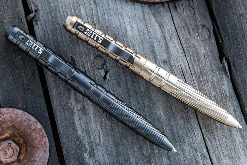 Тактична ручка 5.11 Tactical Kubaton Tactical Pen як інструмент для письма або як засіб самооборони.