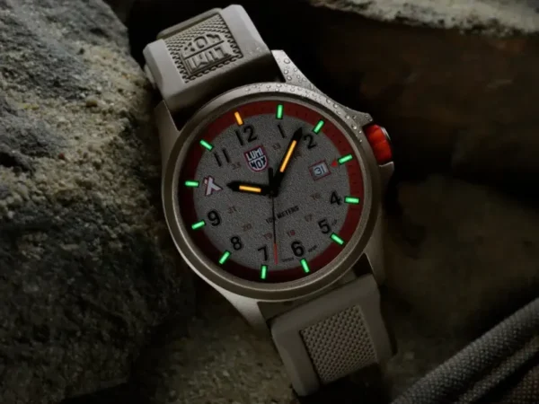Особливості конструкції наручного годинника Luminox Bear Grylls Survival Land 3710 Series
