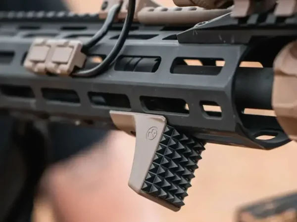 Використання системи кріплення M-Lok