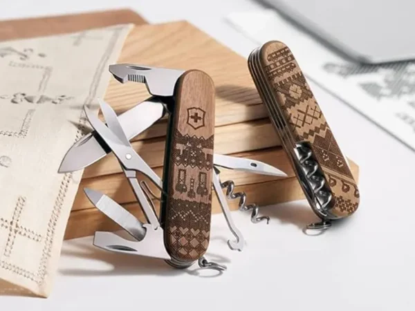Більшість людей для повсякденного носіння вибирають складний EDC-ніж