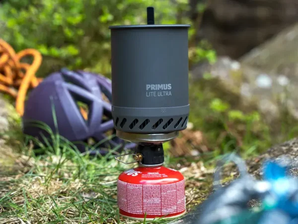 Система приготування їжі Primus Lite Ultra Stove System добре підійде для людей, у яких пріоритетом є мінімальна вага та обсяг спорядження