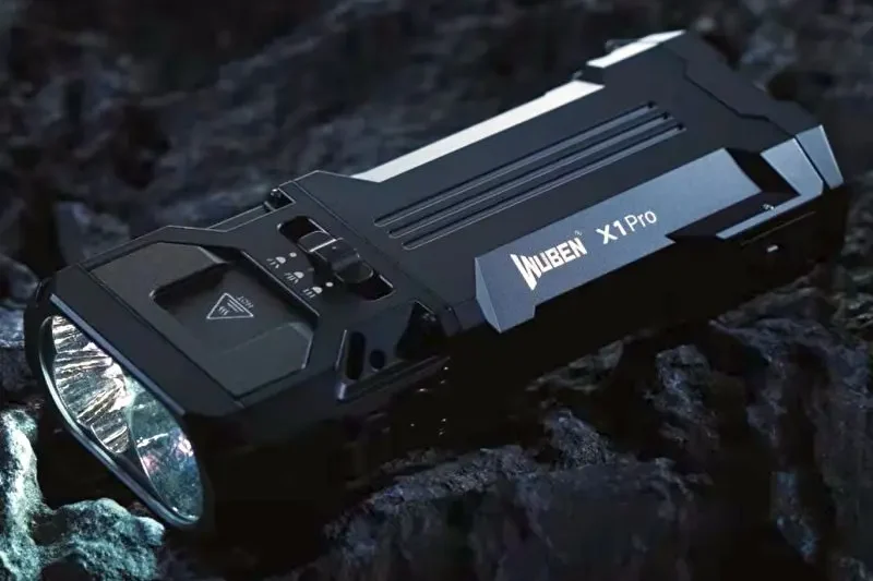 Ліхтар Wuben X1 Pro з надяскравим світловим потоком 12300 люмен.