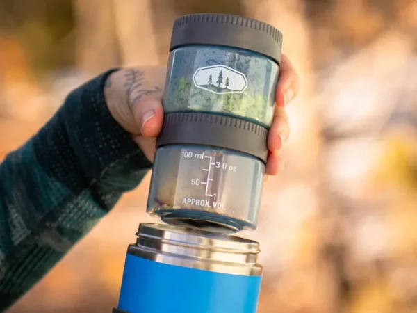 GSI Outdoors Glacier Insulated Travel Stack являє собою металевий портативний термоізольований контейнер