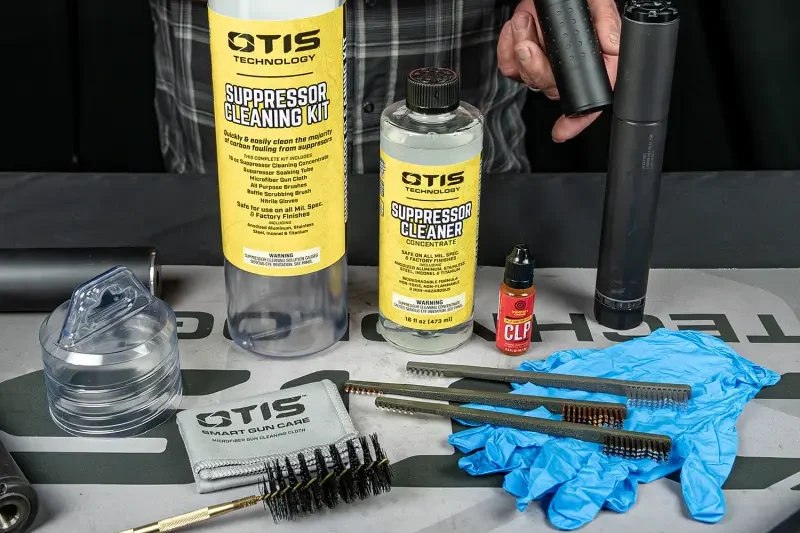 Набір для чищення глушника Otis Technology, чищення глушників за допомогою набору.