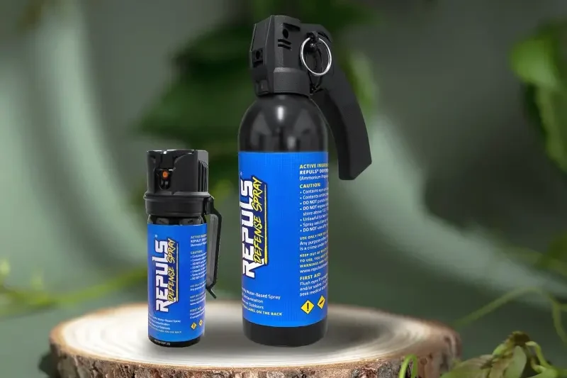 Газовий балончик REPULS Defense Spray, активний засіб самозахисту позбавлений недоліків перцевого балончика.