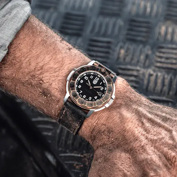 Особливості конструкції наручних годинників Luminox Adventure Watch